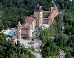 The Chateau Spa and Organic Wellness Resort Guests: Receive a gift from Elite Traveler