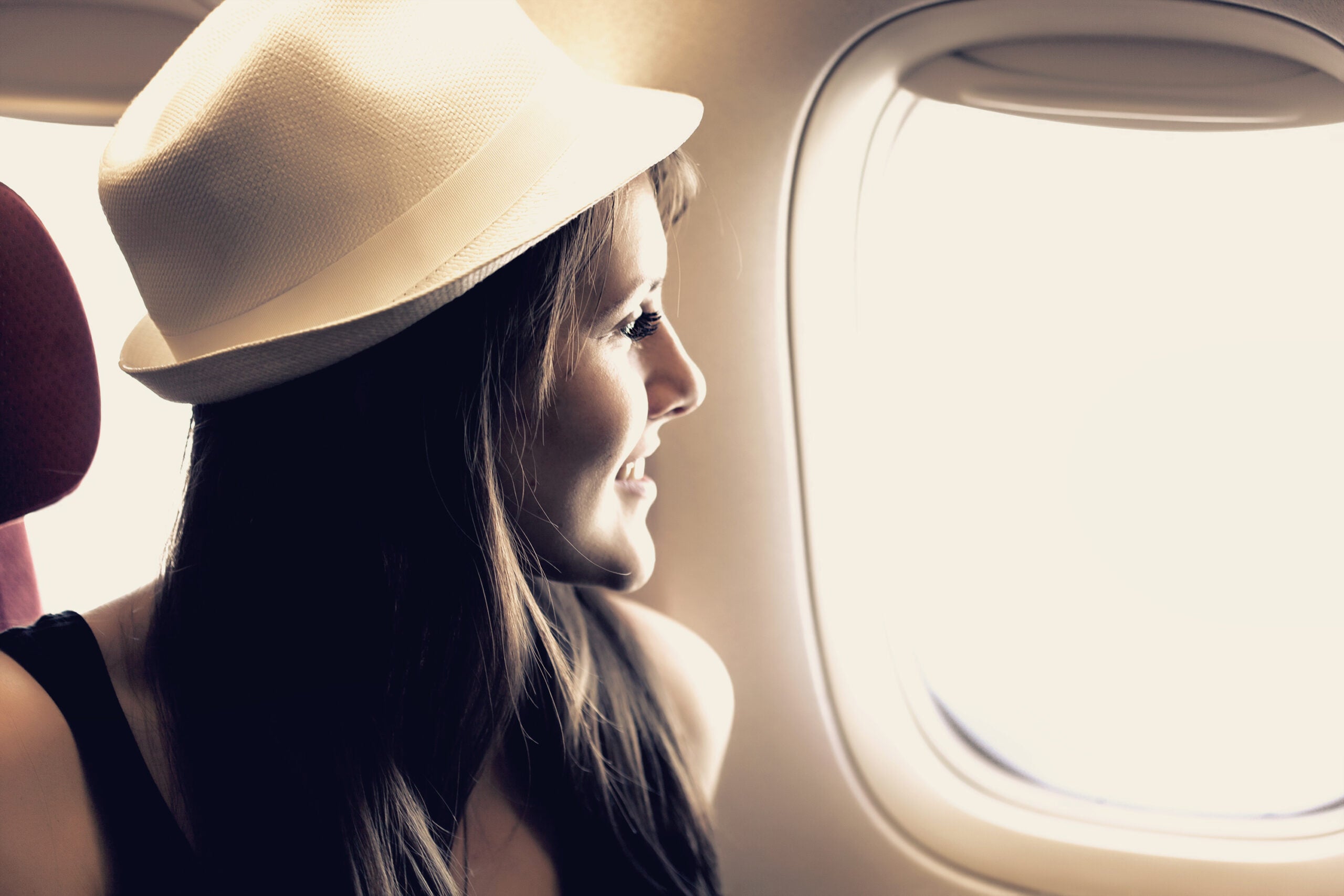 Beauty SOS: How to Combat Jet Lagged Skin