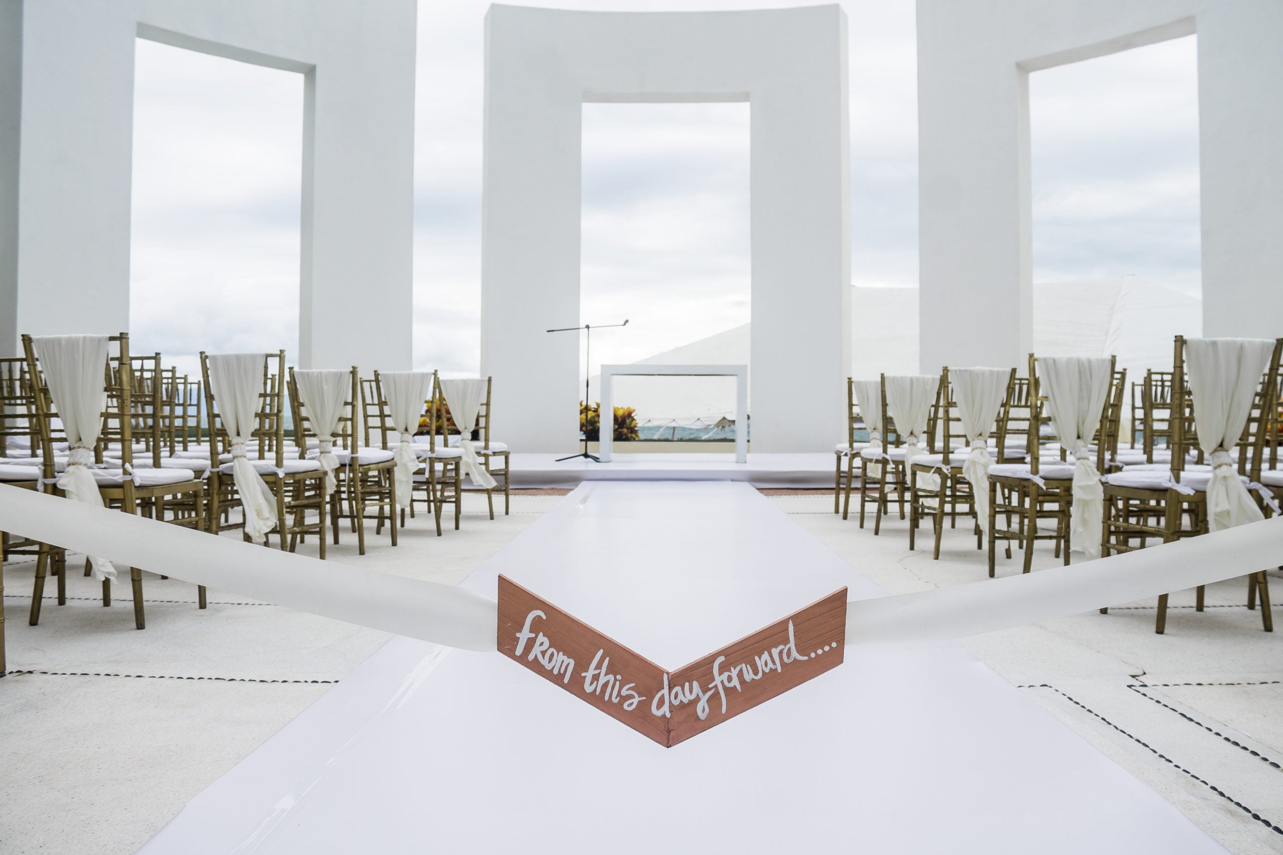 Renowned Designer Creates Wedding Collection for Grand Velas Riviera Nayarit
