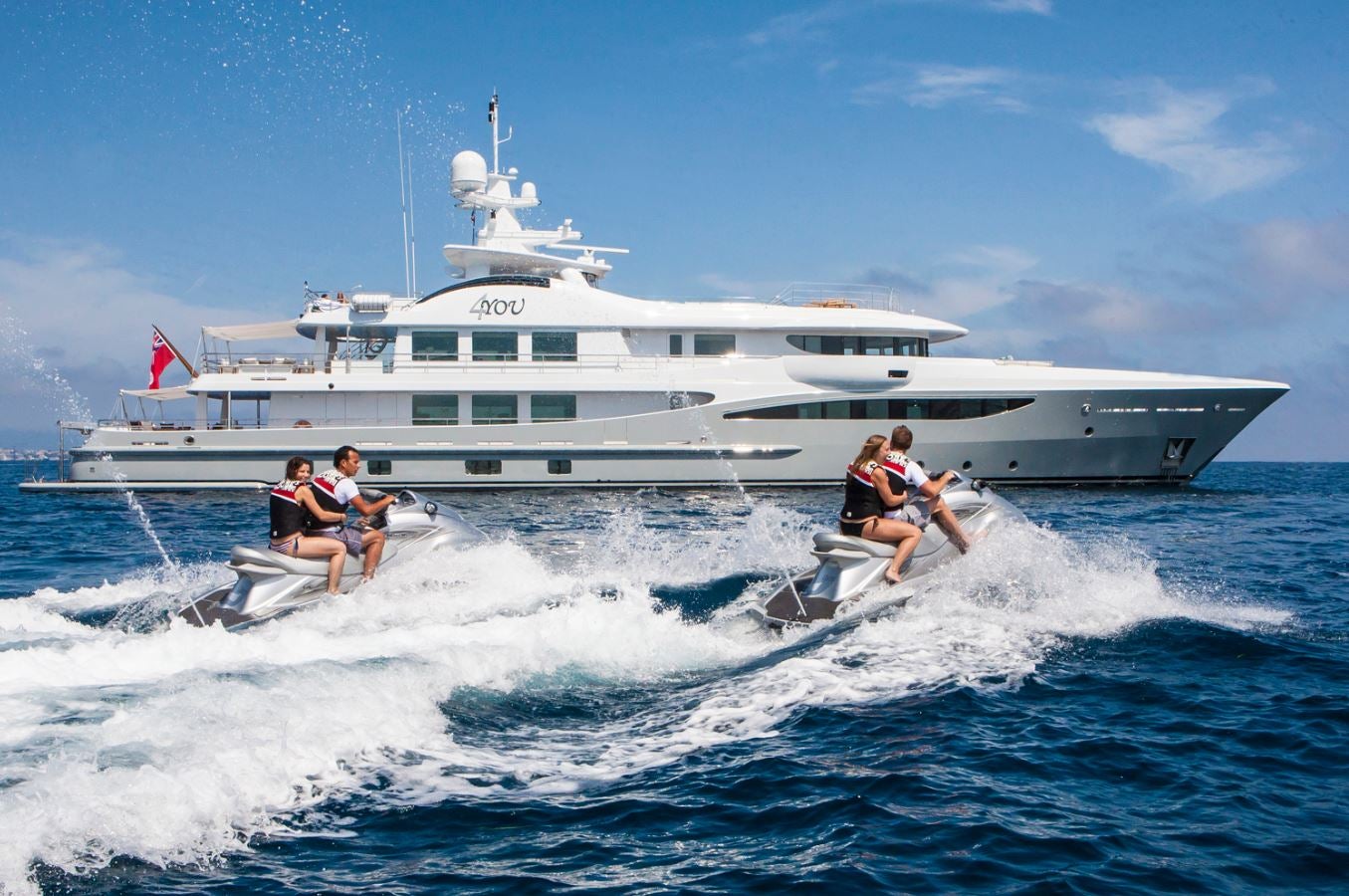 Ocean Independence launches First-Time Guide to Superyacht Charter