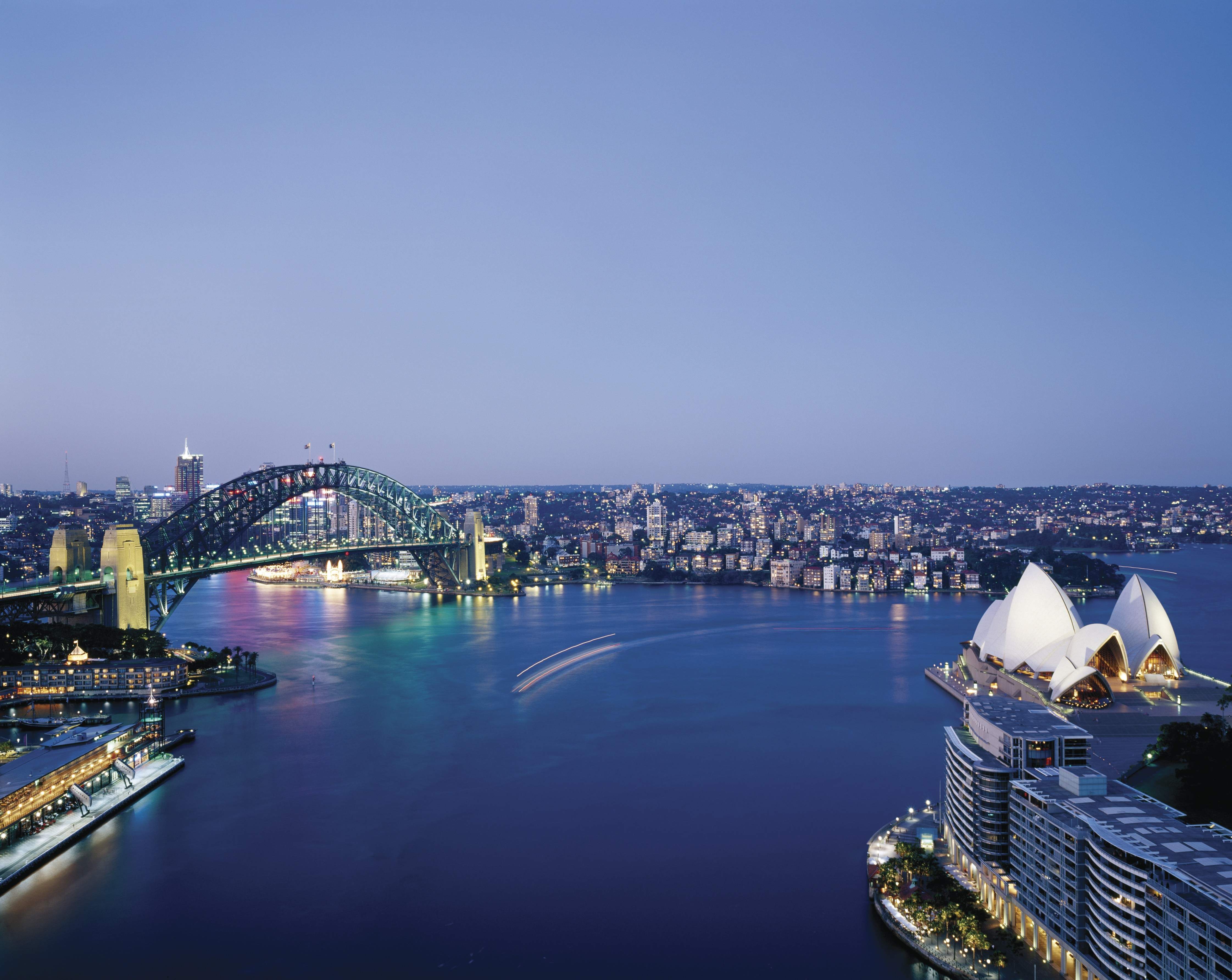 australia 10 days tour package cost