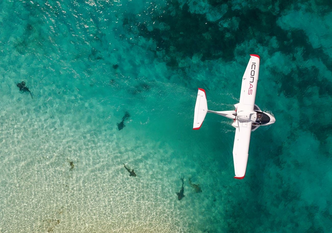 First Flight: Experiencing the Icon A5 - Elite Traveler