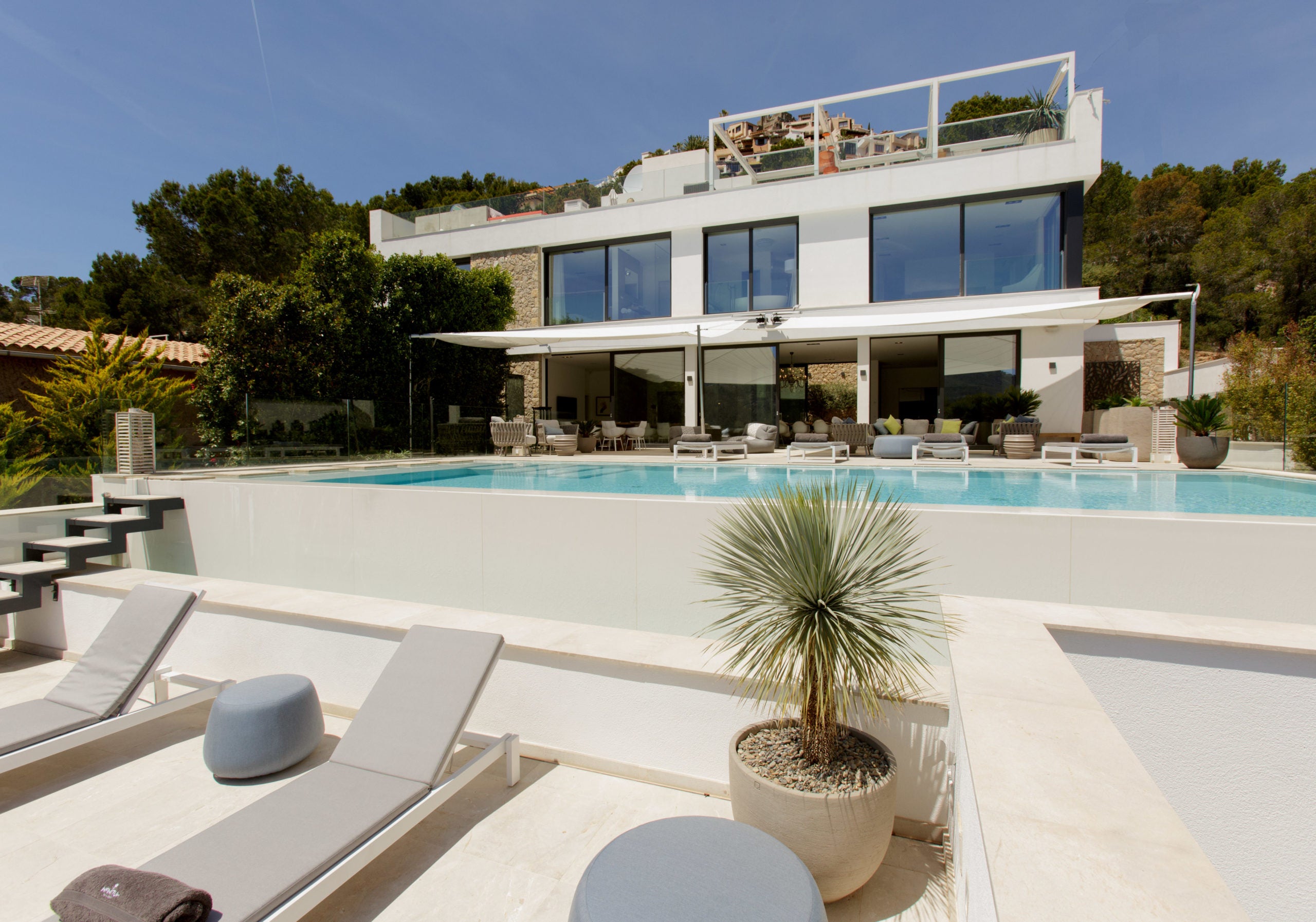 A Luxury Weekend in Mallorca at Villa Infinitum - Elite Traveler
