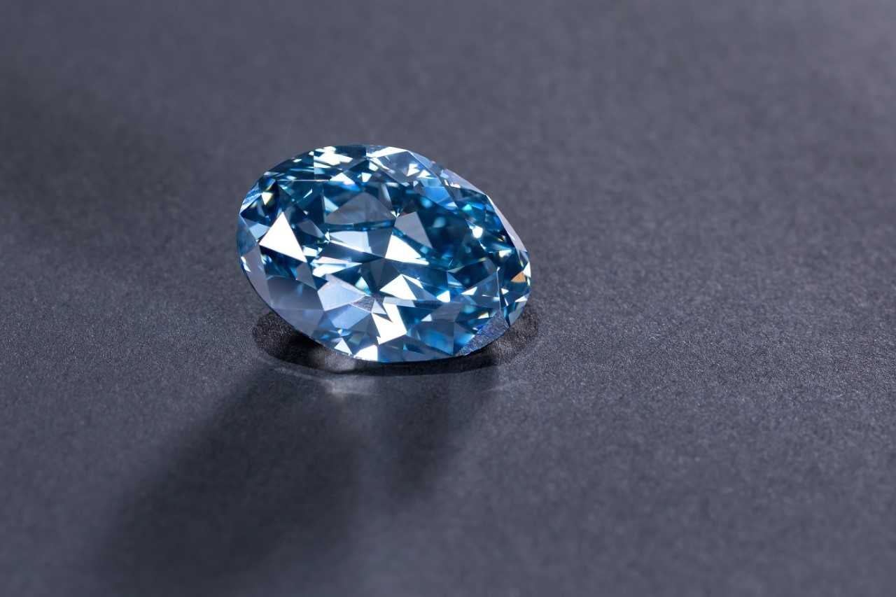 Okavango Diamond Company Unveils 20.46-Carat Blue Diamond