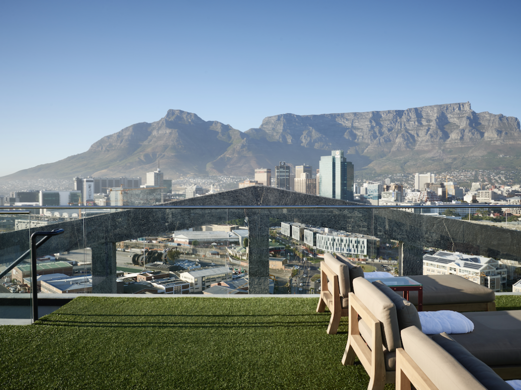 the silo rooftop bar cape town