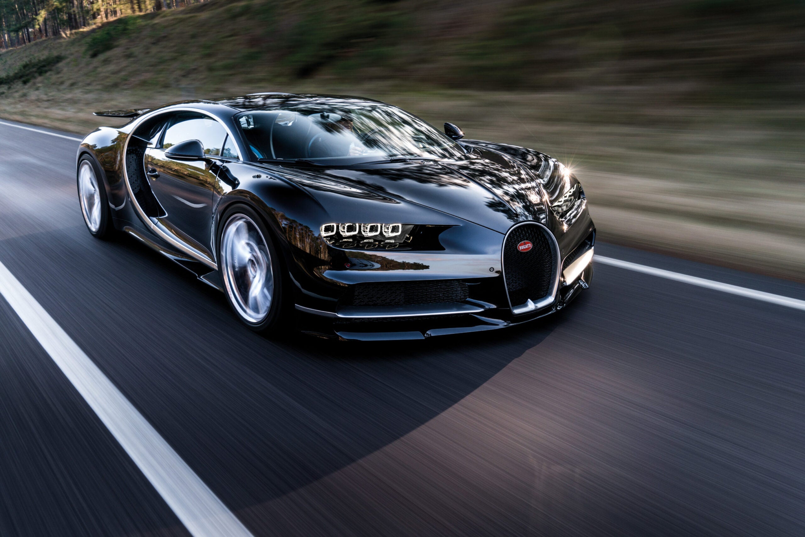 Bugatti Chiron Sky View – First Drive