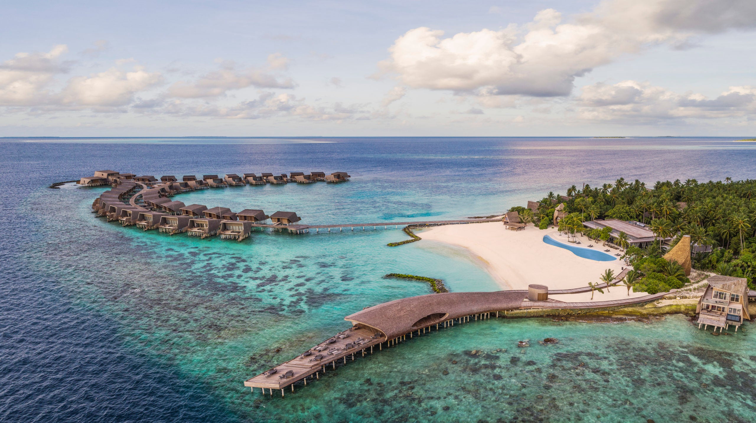 St. Regis Maldives Vommuli is Now Available for Hire