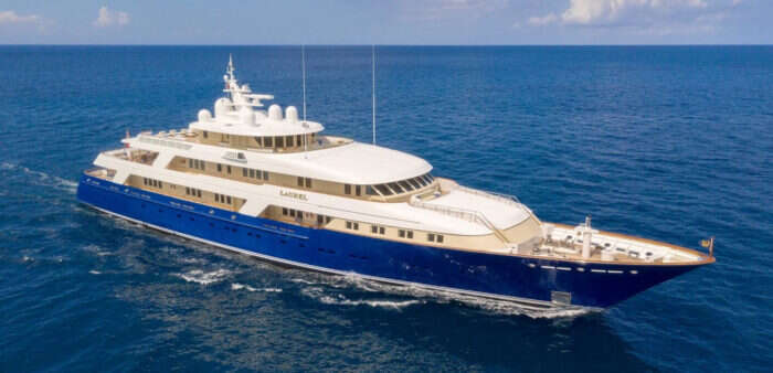 laurel yacht for summer charter