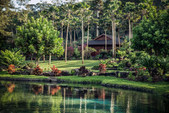 Four Season Semei Lanai retreat gardens