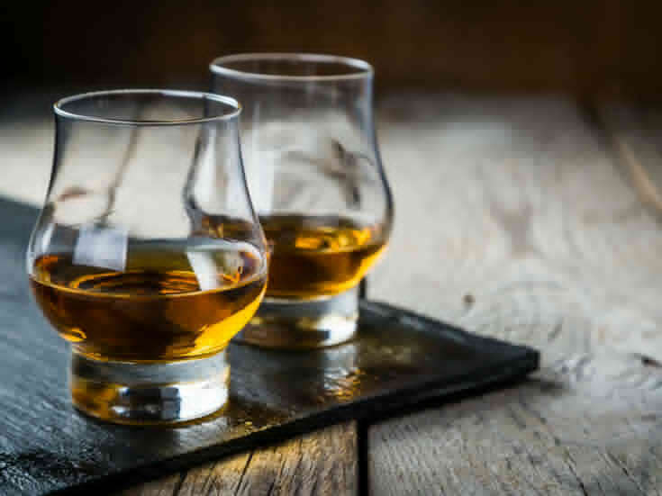 The Difference Between Bourbon and Rye Whiskey