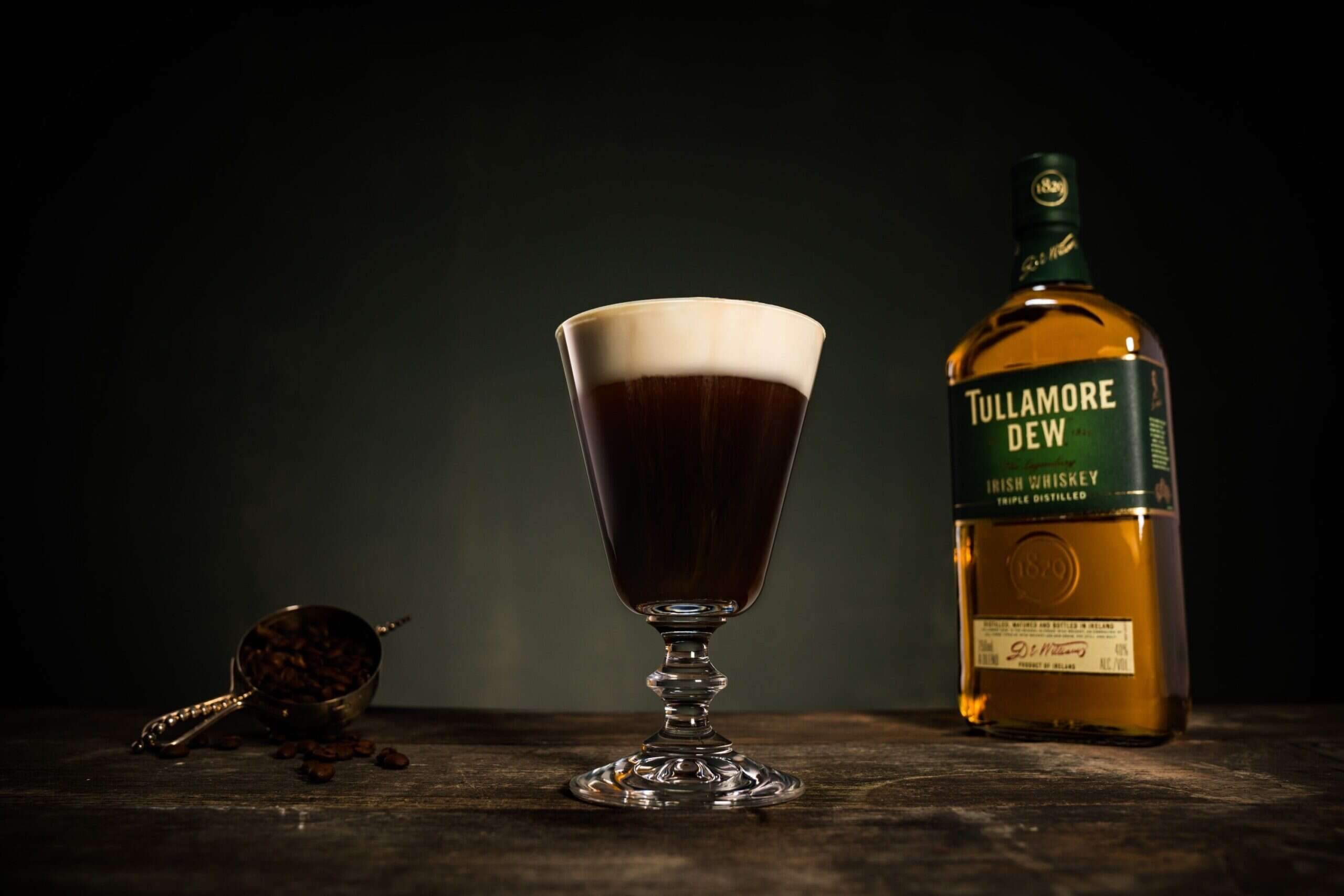 tullamore irish coffee cocktail for st Patrick's day