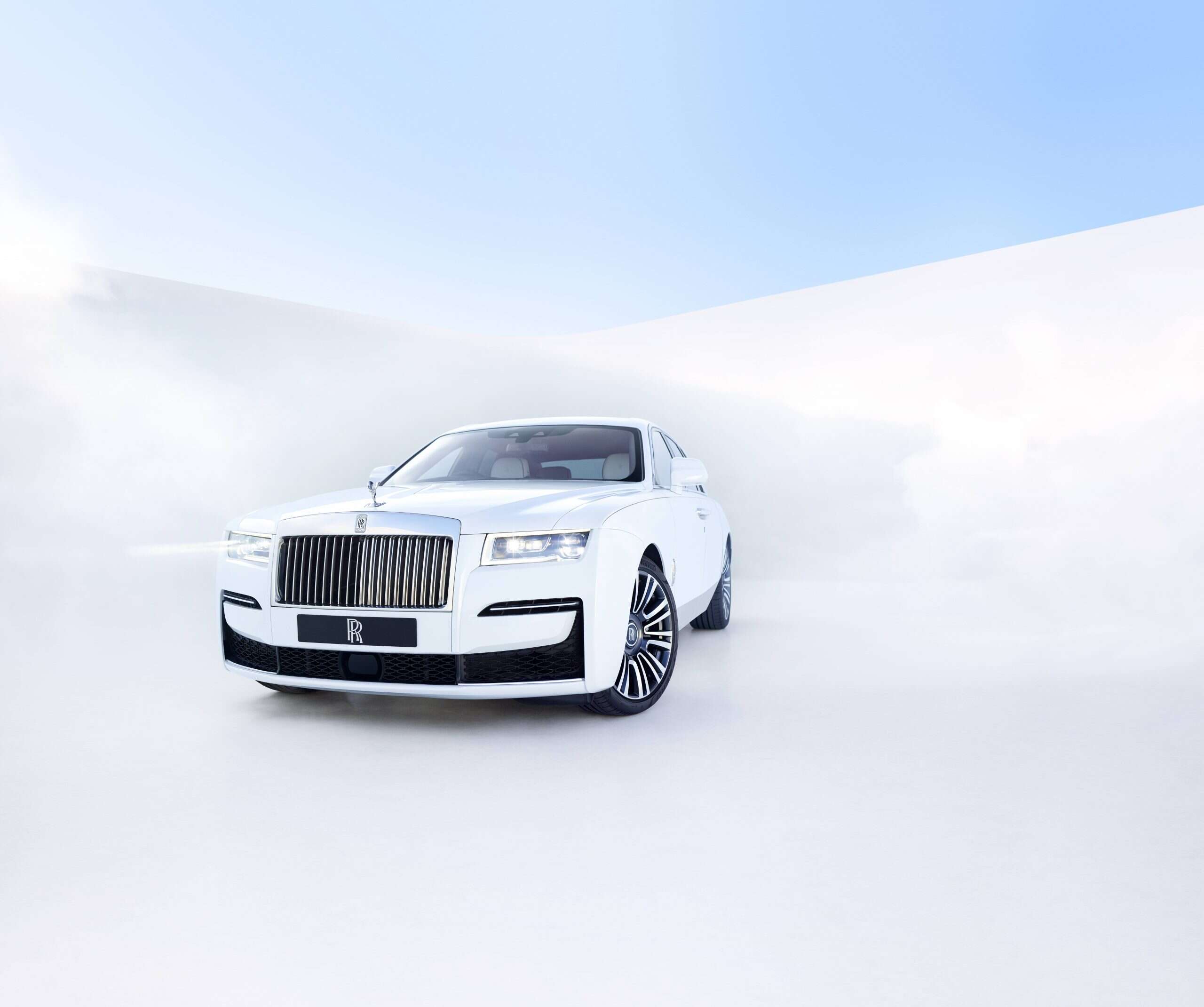 Smooth Specter: The New Rolls-Royce Ghost