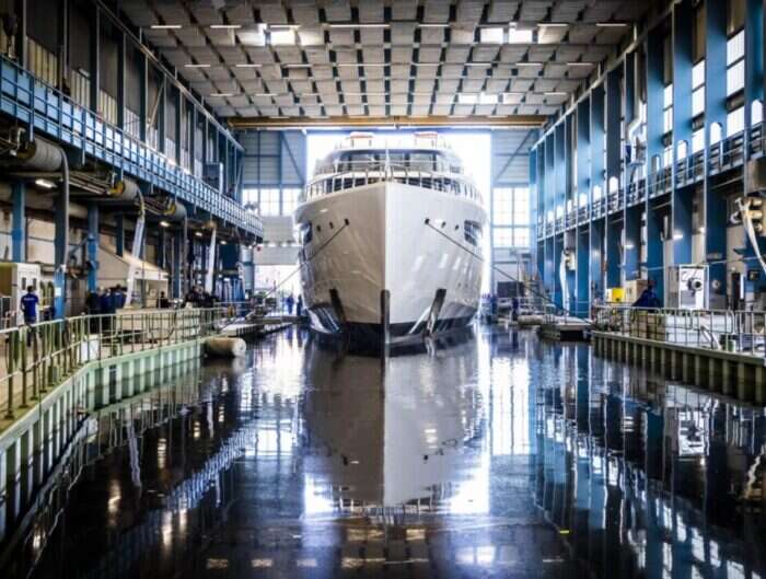 Feadship Project 817