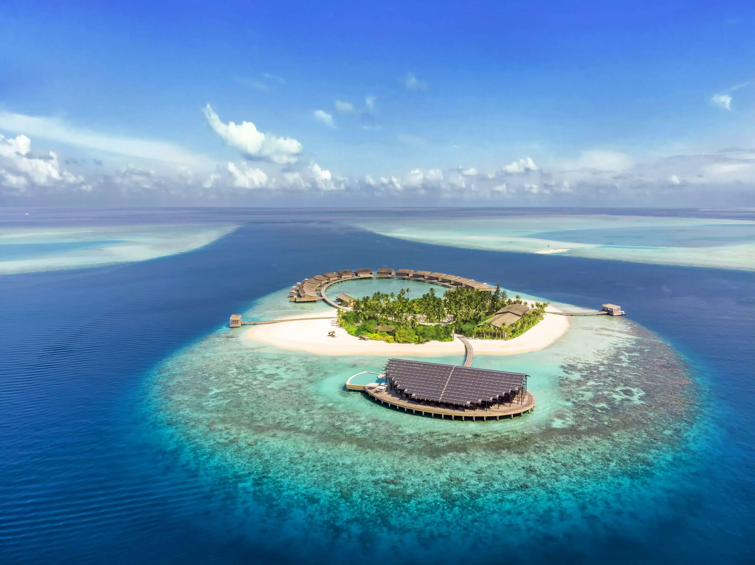 A Luxury Guide to Island-Hopping in The Maldives