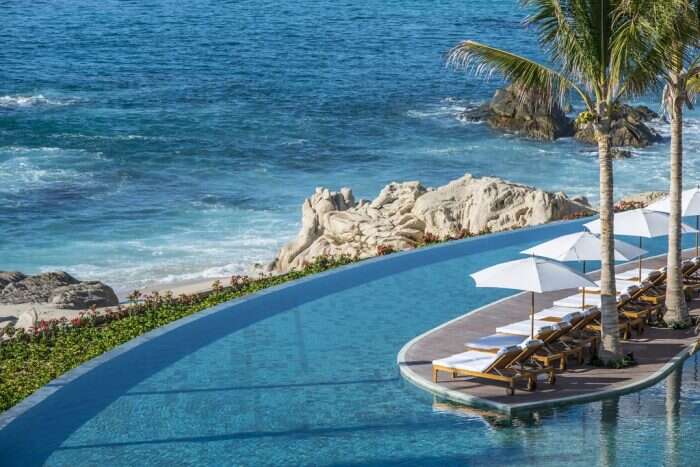 Infinity pool overlooking the beach - Grand Velas Los Cabos