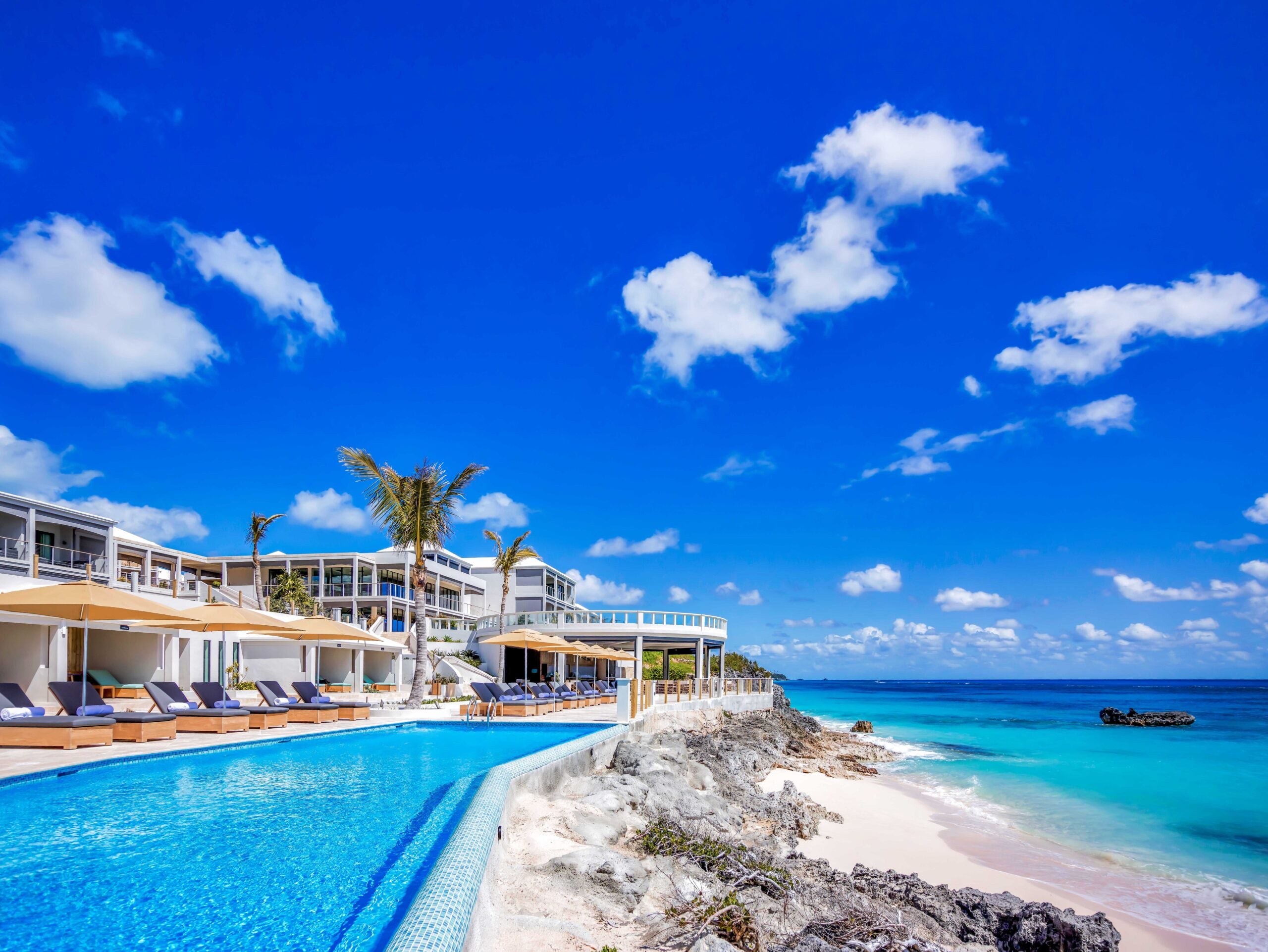 the loren hotel bermuda exterior