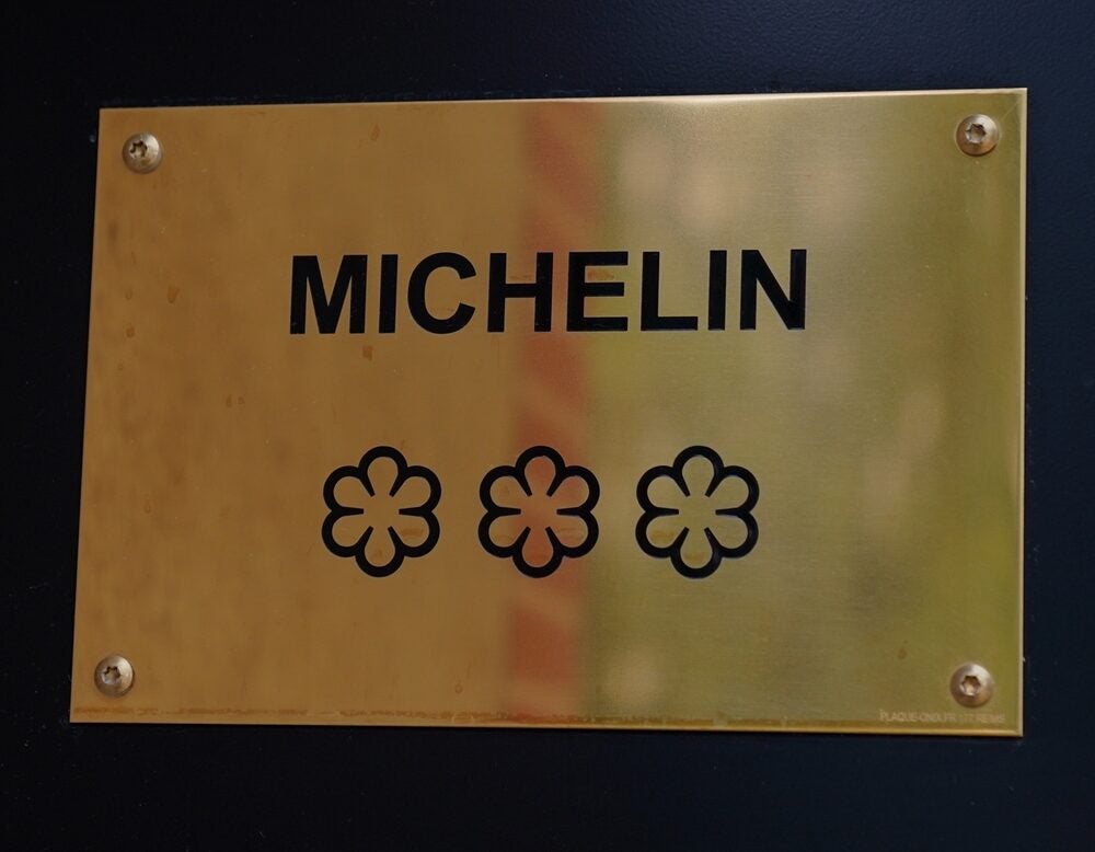 what-is-a-michelin-star-fine-dining-lovers