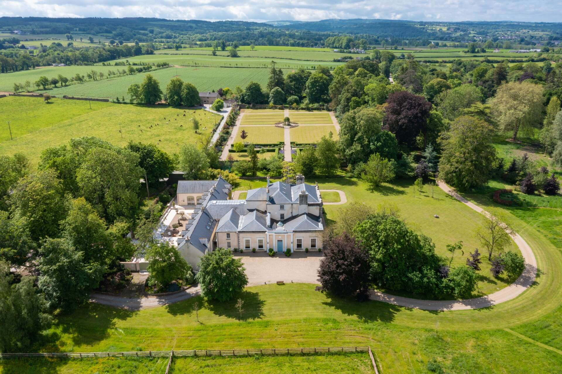 This Mansion in Ireland is a Dreamy Countryside Retreat