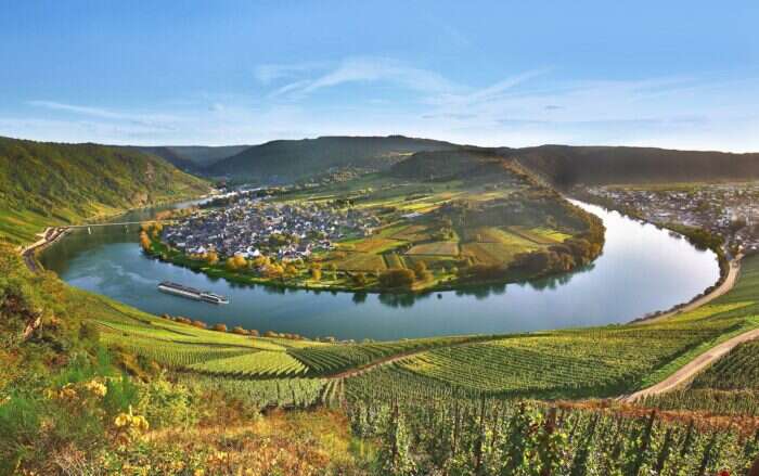 moselle loop river luxembourg