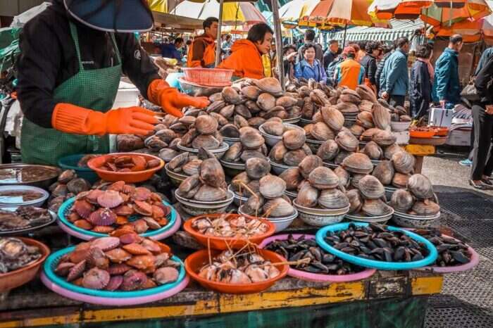 The Jalgalchi fish market in Korea 