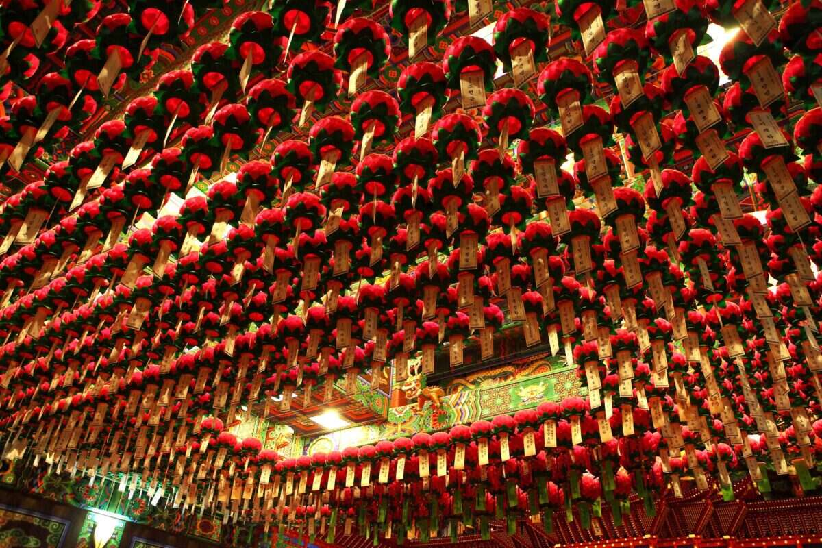 Myogaksa Temple paper lanterns