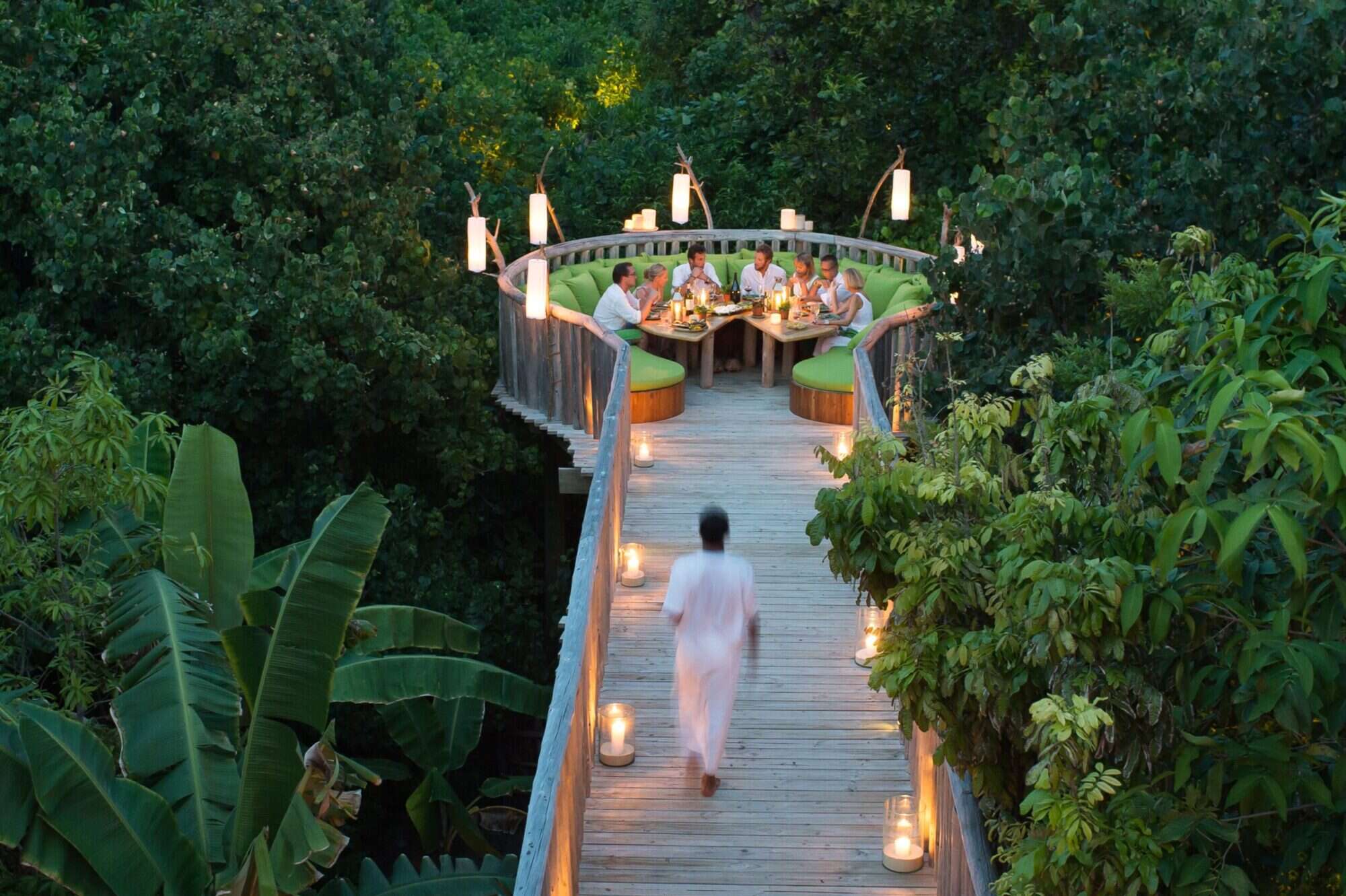 fresh in the garden restaurant at soneva fushi