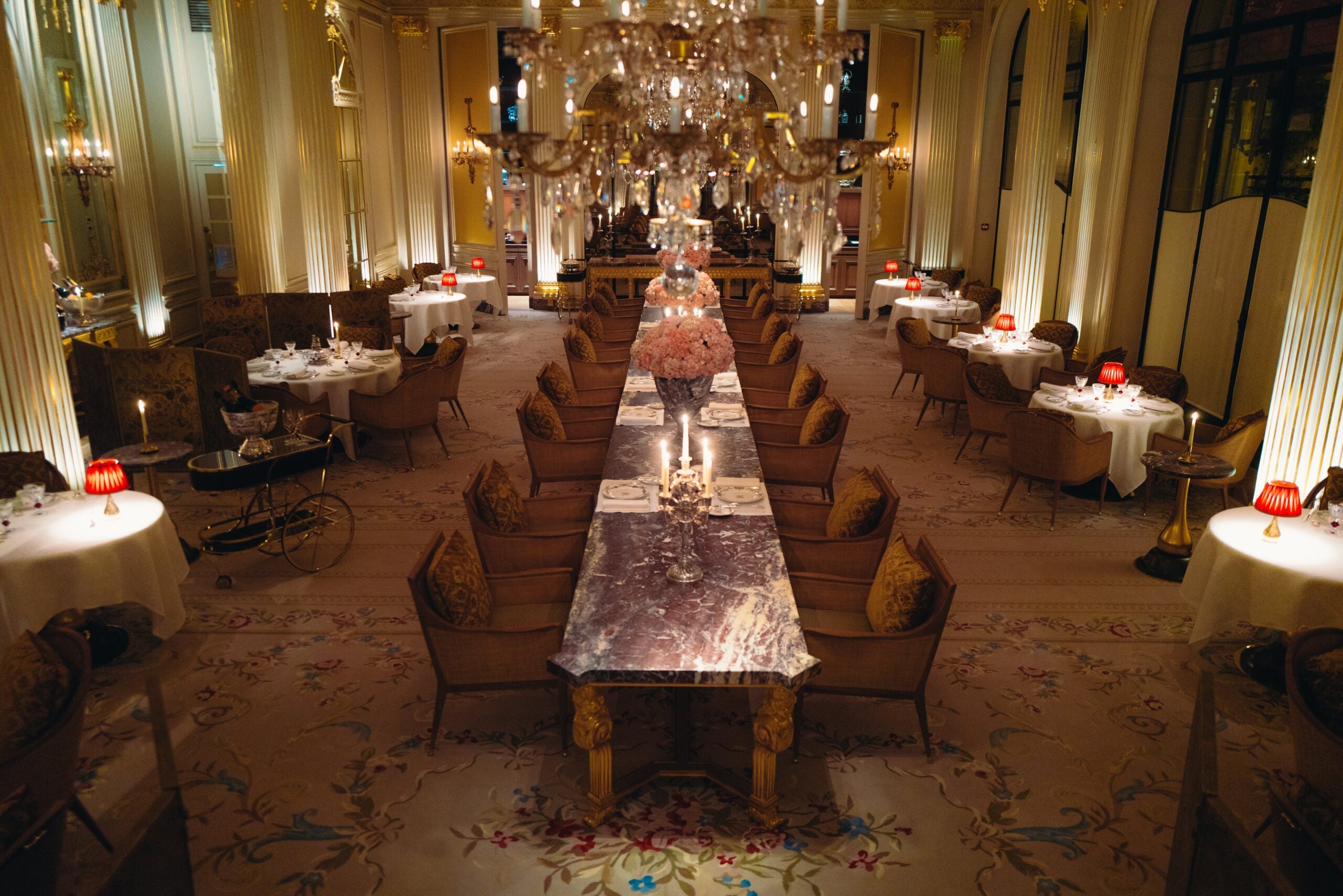 jean imbert au Plaza Athénée dining room