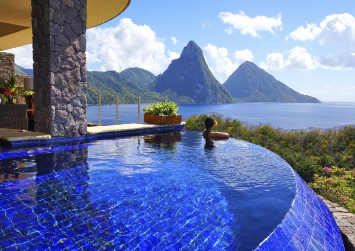 The infinity pool at Jade Mountain overlooking the Piti and Gros Piton Mountains