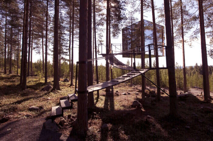 sustainable treehouse hotel sweden 