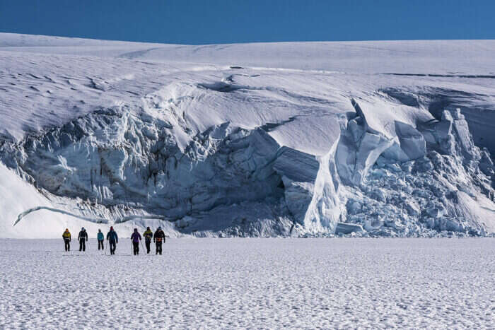 antarctica tourist camp