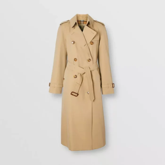 burberry trench coat in capsule wardrobe