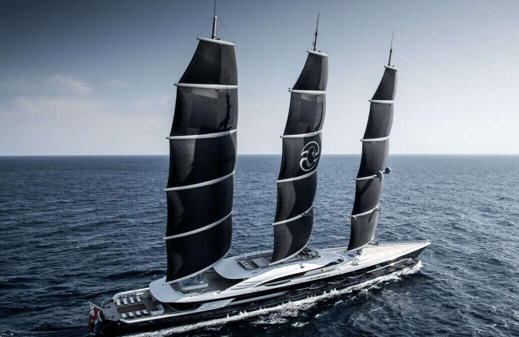 black pearl yacht jeff bezos