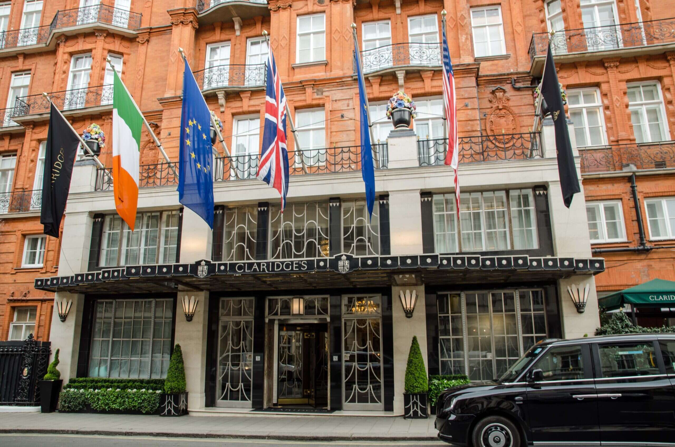 claridge's exterior for Mother's Day afternoon tea