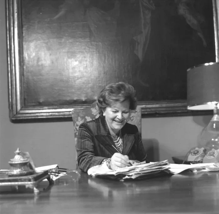 Wanda Ferragamo in her office