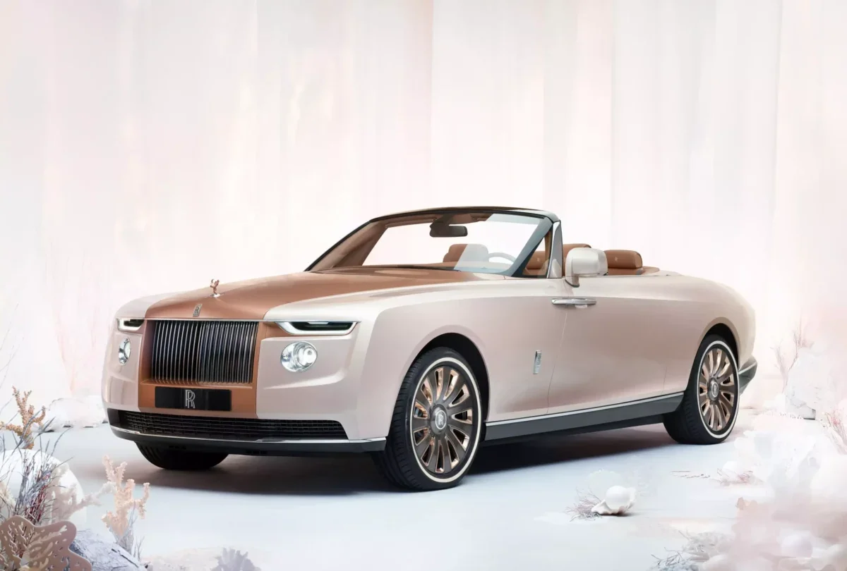 Rolls-Royce Unveils Stunning Pearl-inspired Boat Tail