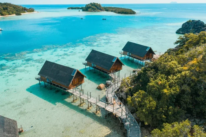 Bawah Reserve overwater suites 