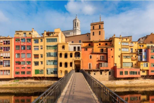 buildings in girona spain