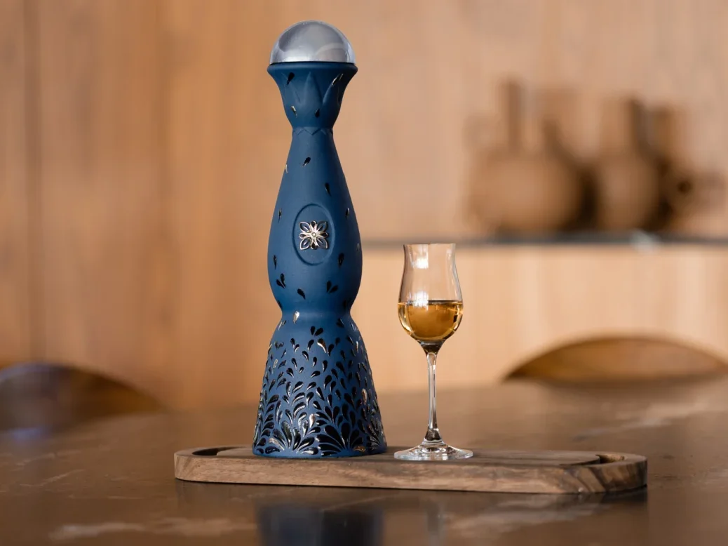 Clase Azul Mexico 推出新龙舌兰酒庆祝 25 周年