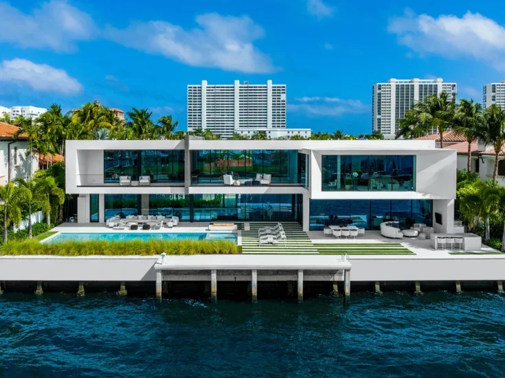 Luxury Waterfront Living in Boca Raton