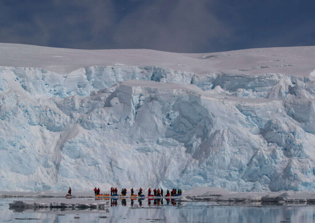 aurora antarctic excursion