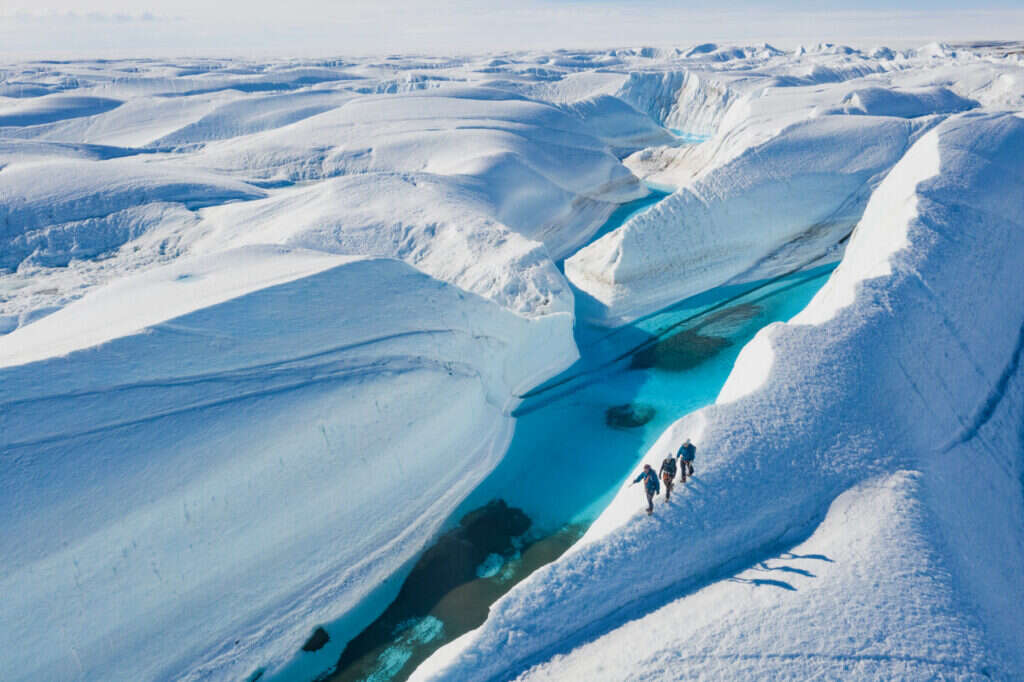 White Desert climbing 