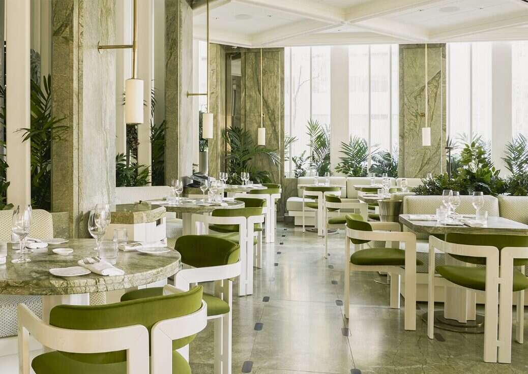 Le Jardinier dining room interior