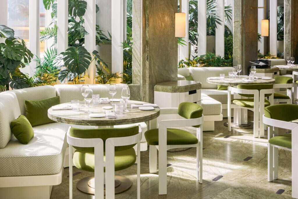 Le Jardinier New York dining room