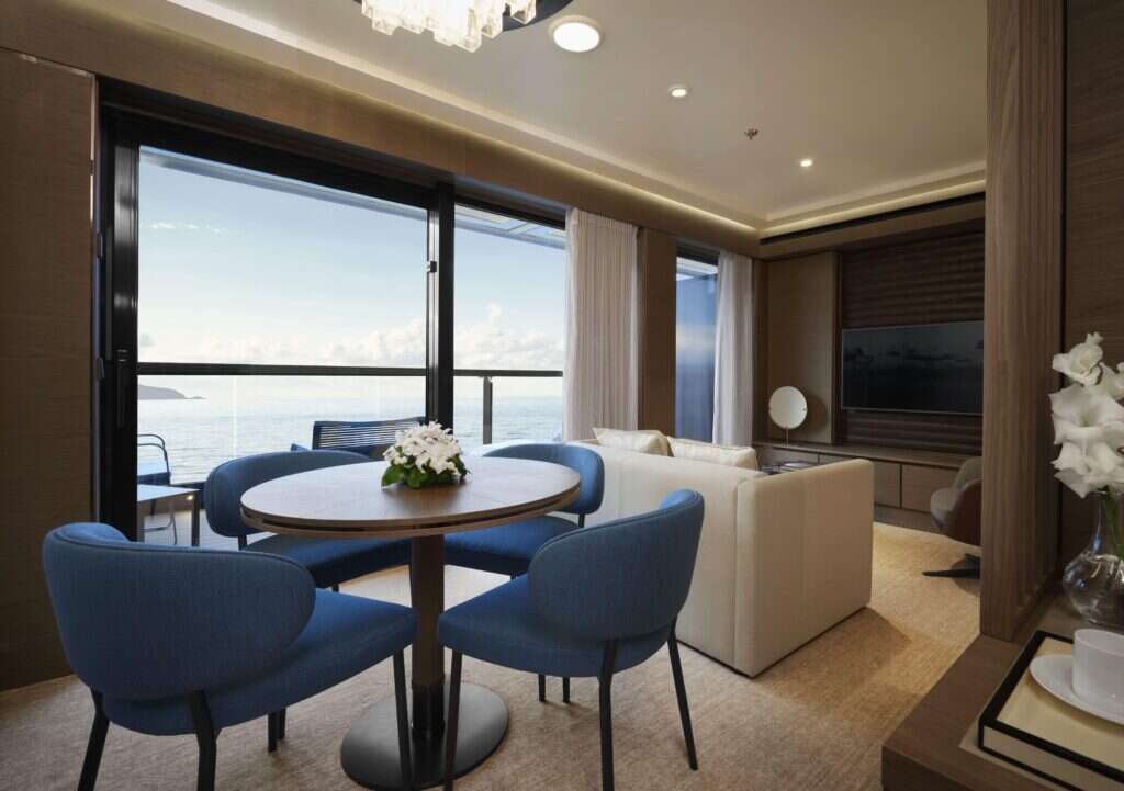 ritz carlton evrima yacht suite interipr