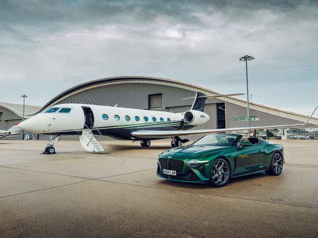 flexjet bentley jet exterior