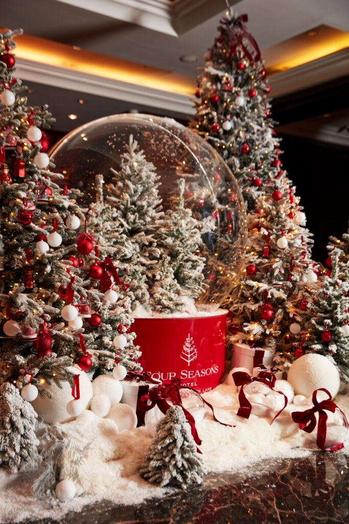 Four Seasons Park Lane Reveals Lifesize Snow Globe