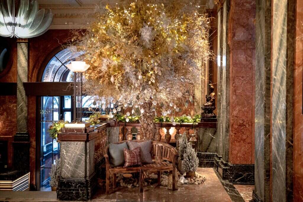 mandarin oriental christmas tree