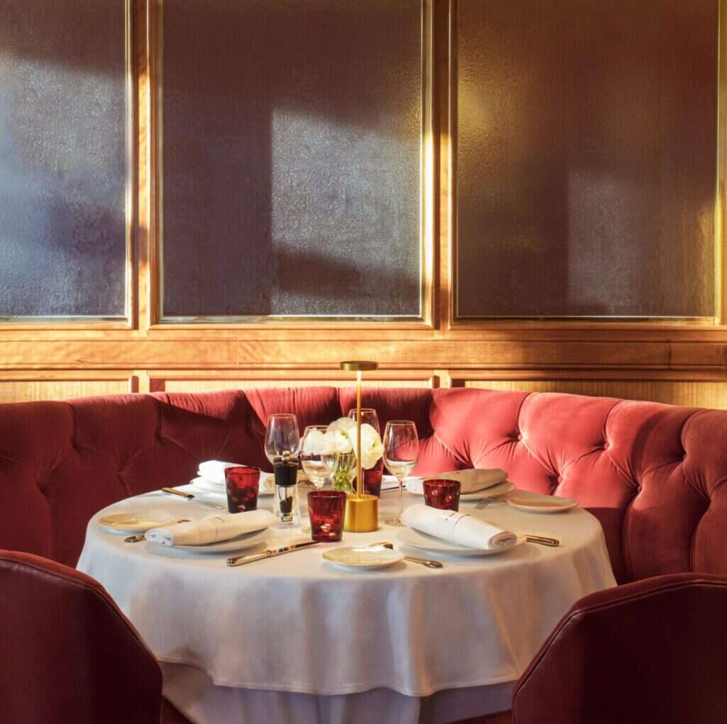 fouquet's brasserie interiors