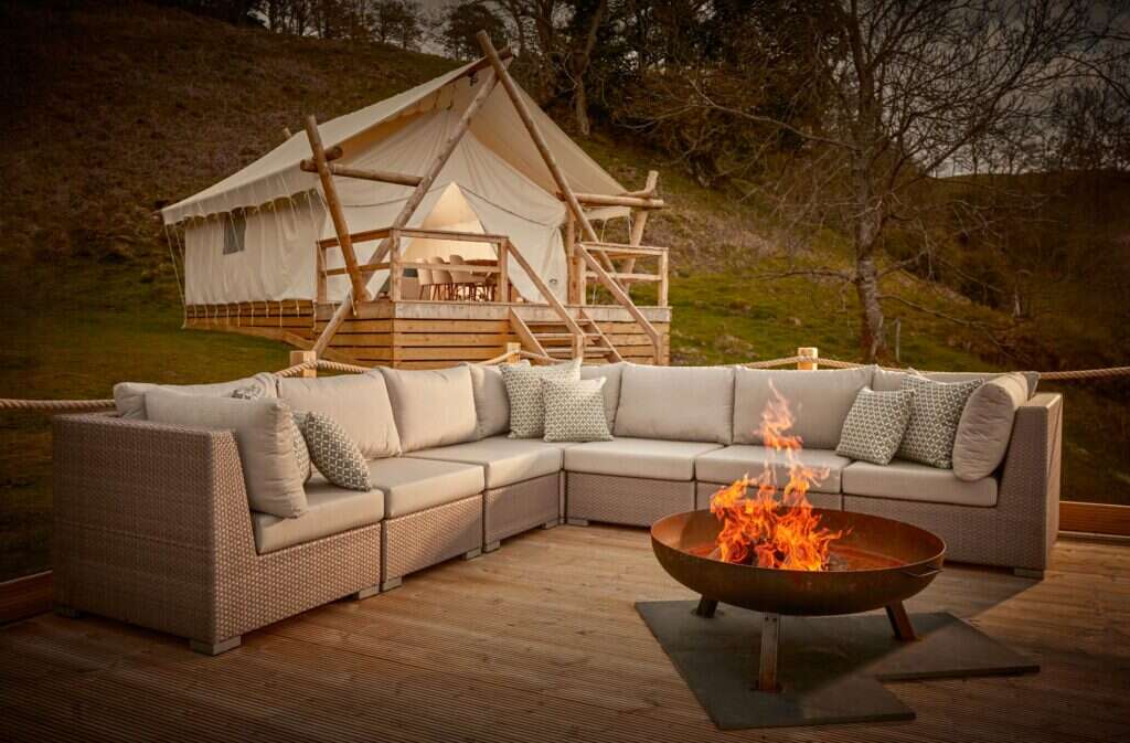 the samling outdoor sofa and fire 