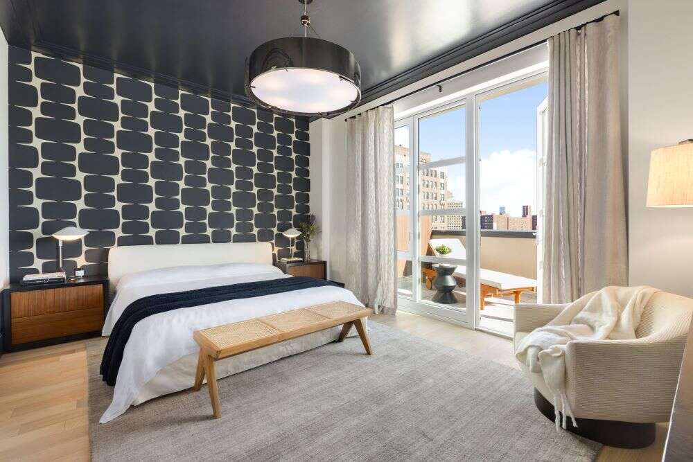 250 East 21st Street bedroom